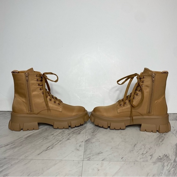 Steve Madden Thora Tan Chunky Lug Sole Lace Up Boot 9M - Picture 5 of 14